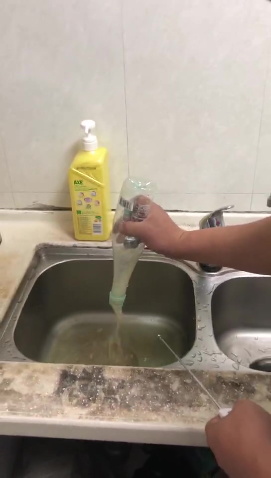 厦门市家家海景小区现场水管清洗效果视频